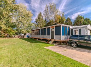 12032 Nicki Ln, Chardon, OH 44024