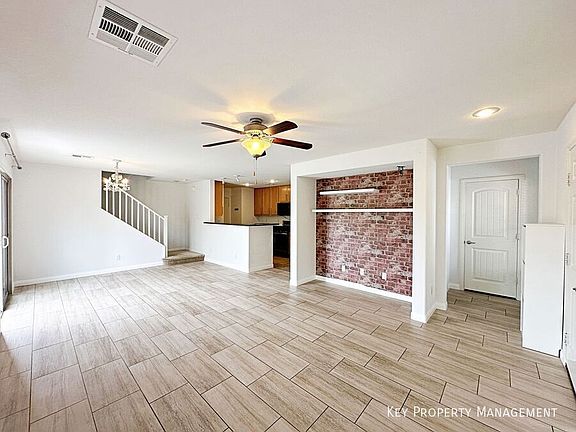 3rd image of 10820 N Mystic Shore Ave