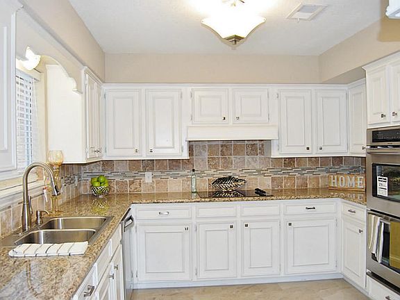 4th image of 2818 Cypress Point Dr