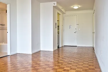 Rented by Addison Property Group