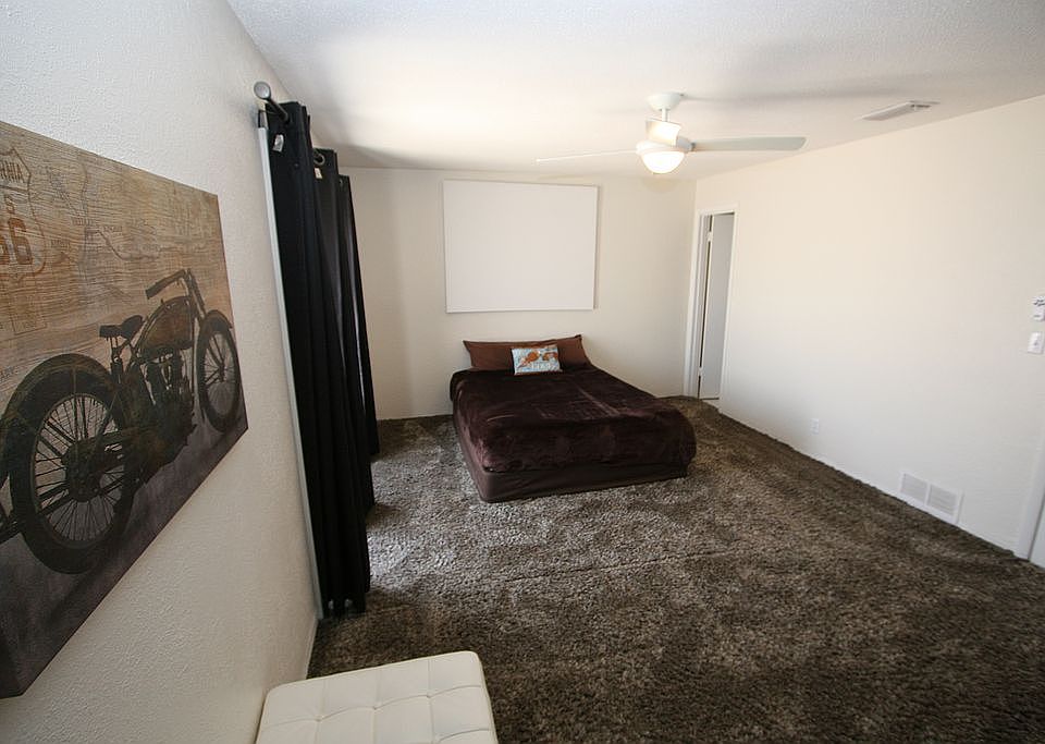 1st image of 27 Longfellow Cir