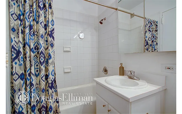 Sold by Douglas Elliman | media 21