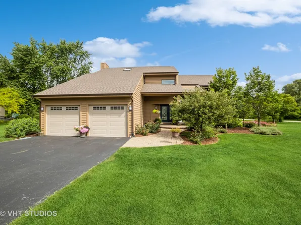 38W720 Northern Ct, St Charles, IL 60175