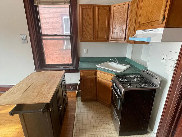 4613 Spruce St #1FR — Photo 3