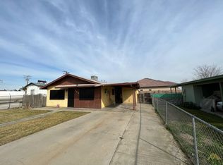 196 S Lane Rd, Earlimart, CA 93219