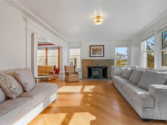 2nd image of 26 Burwell St