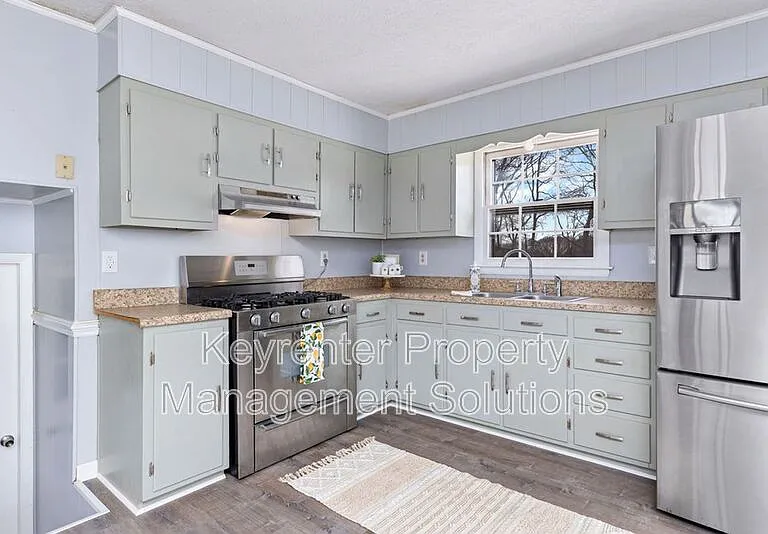 781 Cold Springs Rd — Photo 16
