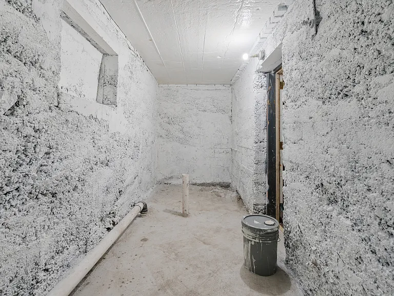790 Highland Ave — Photo 21