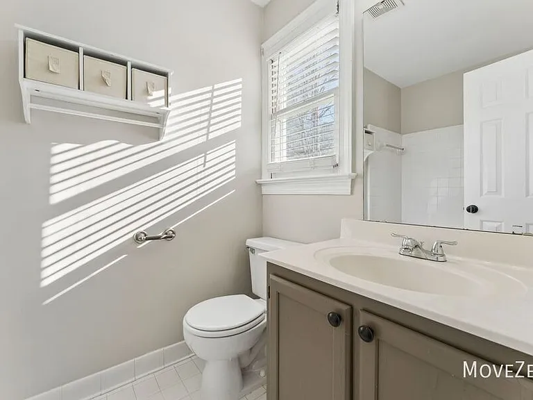 134 Sanair Ct — Photo 15