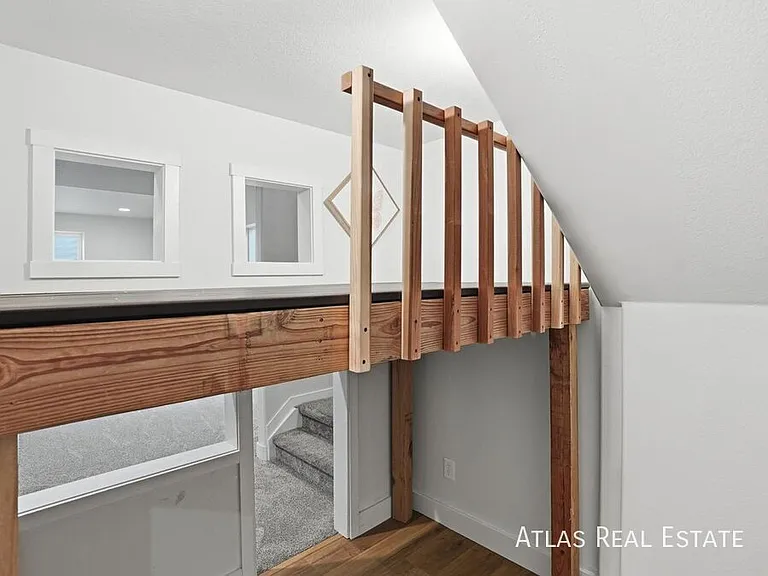 2092 Glean Dr — Photo 39
