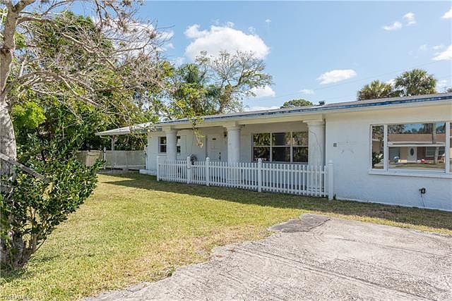 1st image of 2148 W Gardenia Cir