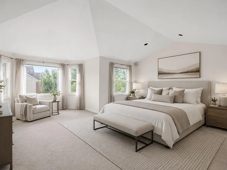 24084 Westmont Dr — Photo 18