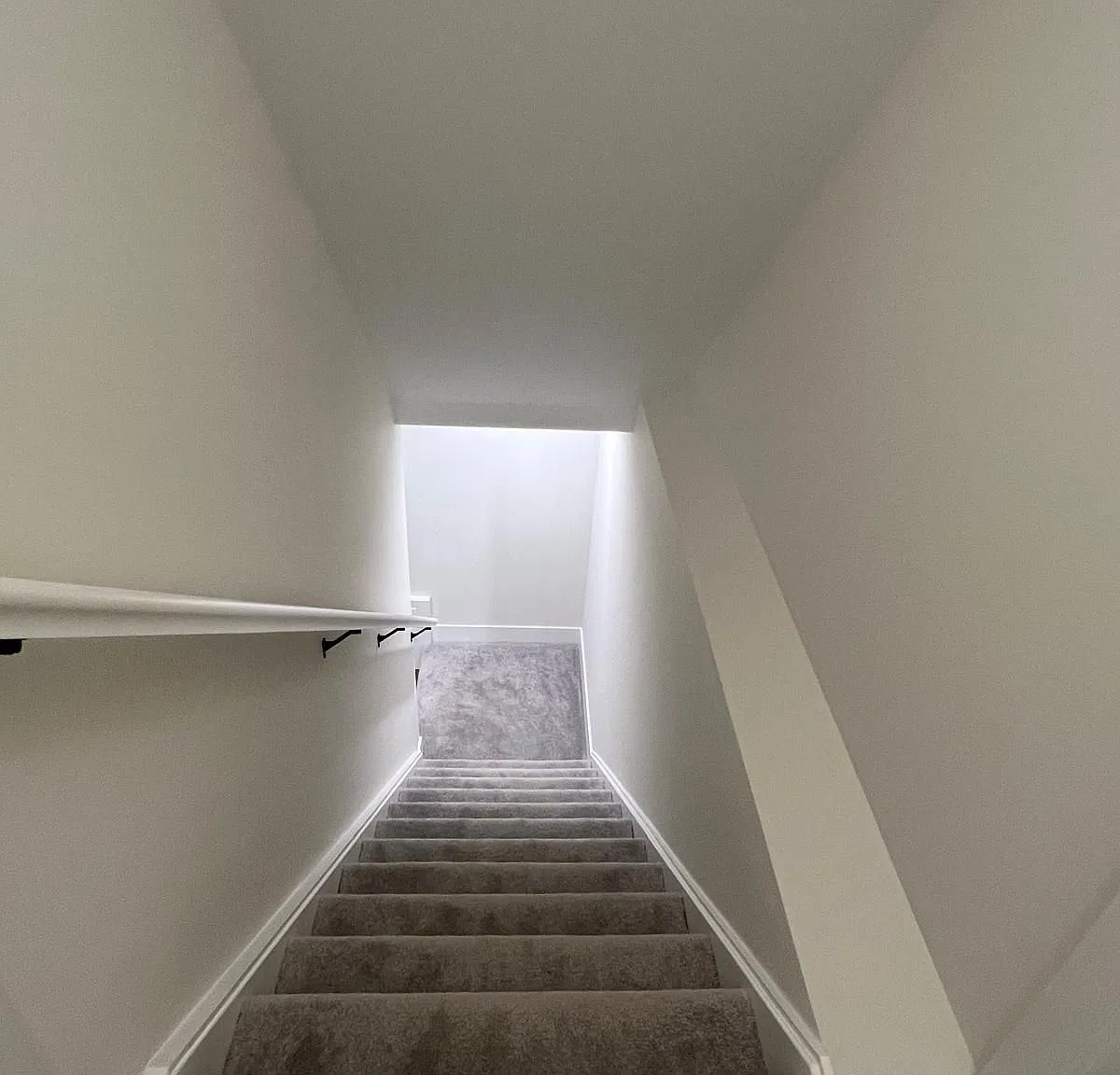 2 bed, $1,600 — Photo 3