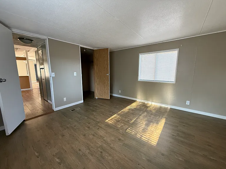 102 E Ahtanum Rd #4 — Photo 13