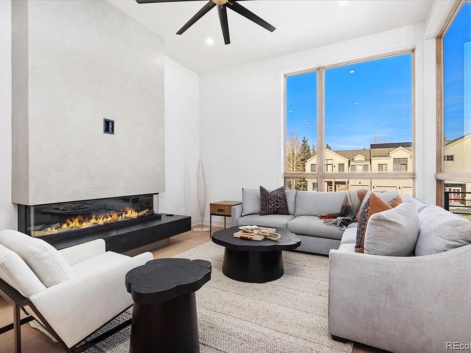 1st image of 909 Lakepoint Circle #B