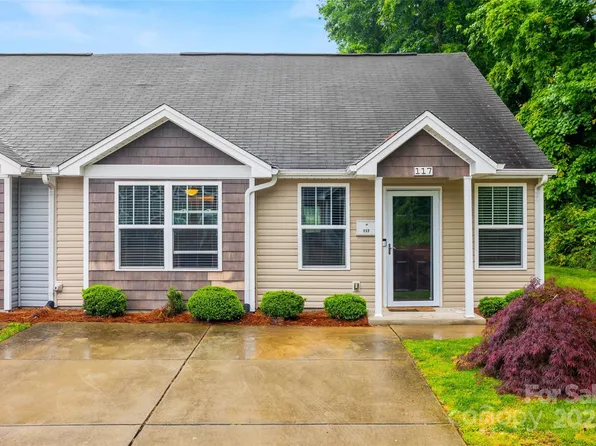 117 S Canyon Ridge Dr, Mount Holly, NC 28120