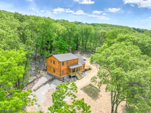 2 Alpine Trl, Vernon Twp., NJ 07462