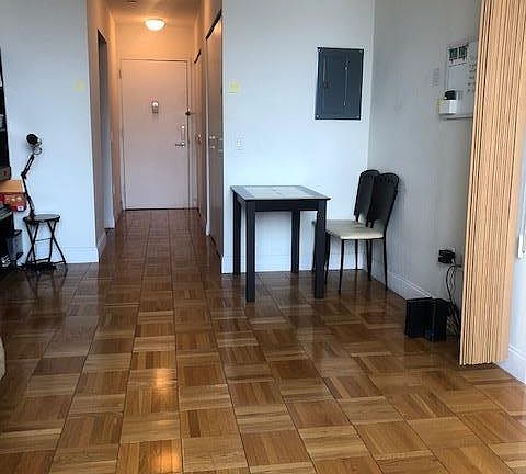 4th image of 215-217 E 96th St #30K