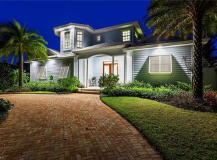 336 5th St N, Naples, FL 34102