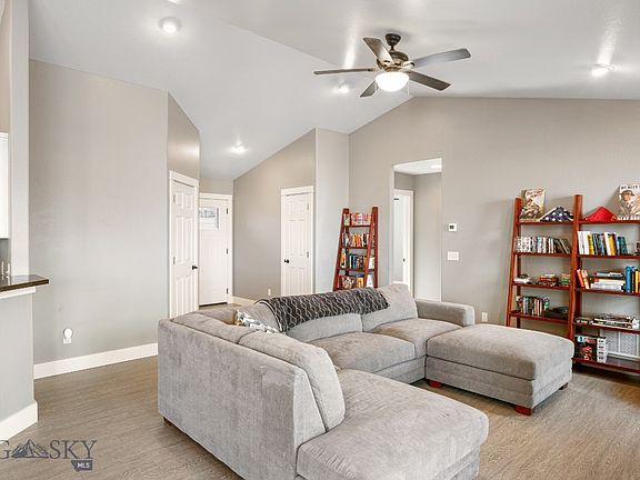 4th image of 57 Cherokee Trl