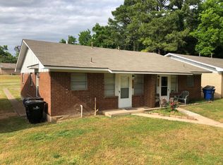 823 W Monterey St #B, Denison, TX 75020