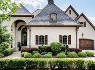 10664 Walnut Creek Dr, Carmel, IN 46032