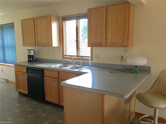 3rd image of 3204 Starwick Ct #3204