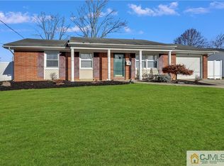 11 Norwood Ave, Monroe Township, NJ