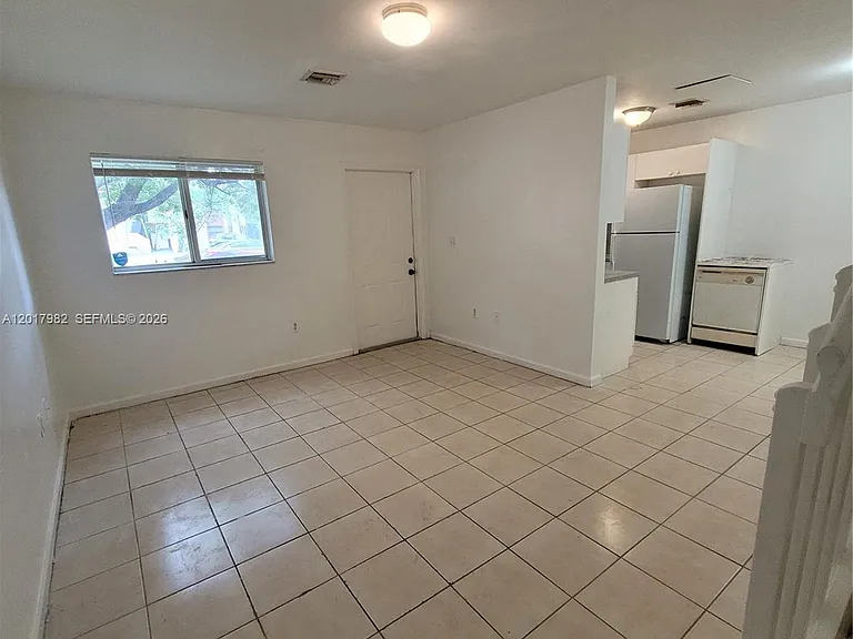 13950 NE 2nd Ave #1A — Photo 7