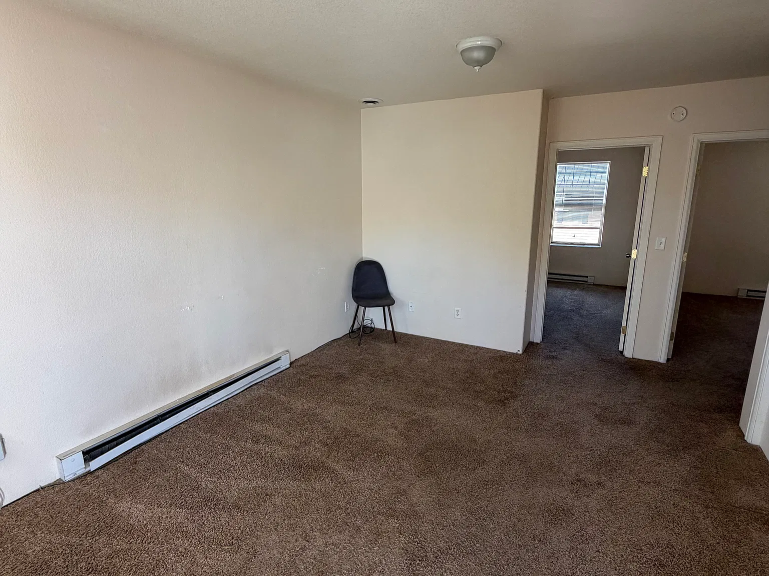 2 bed, $1,050 — Photo 3
