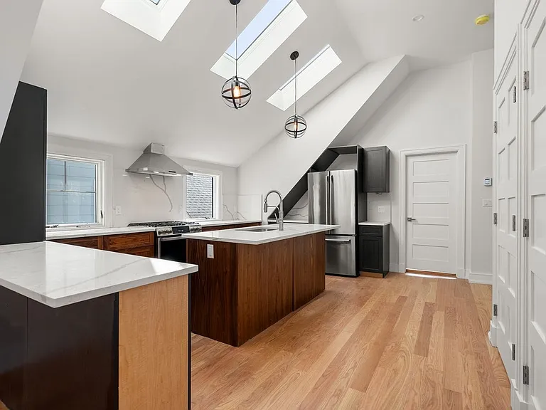 26 Annabel St #3.1 — Photo 3