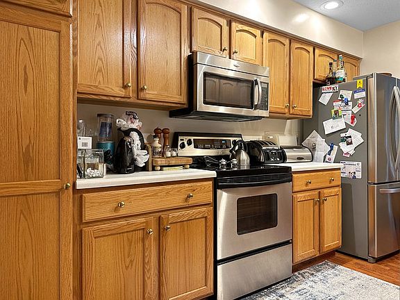 4th image of 1771 Kingwood Ct