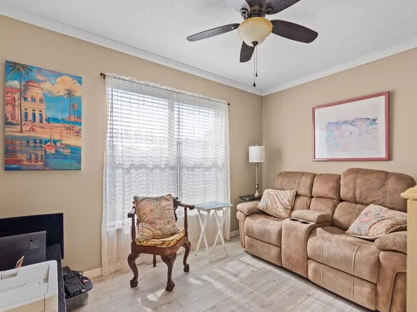 6043 Adonidia Place, Fort Pierce, FL 34982