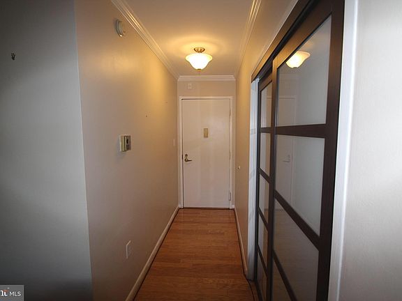 2nd image of 10401 Grosvenor Pl APT 308