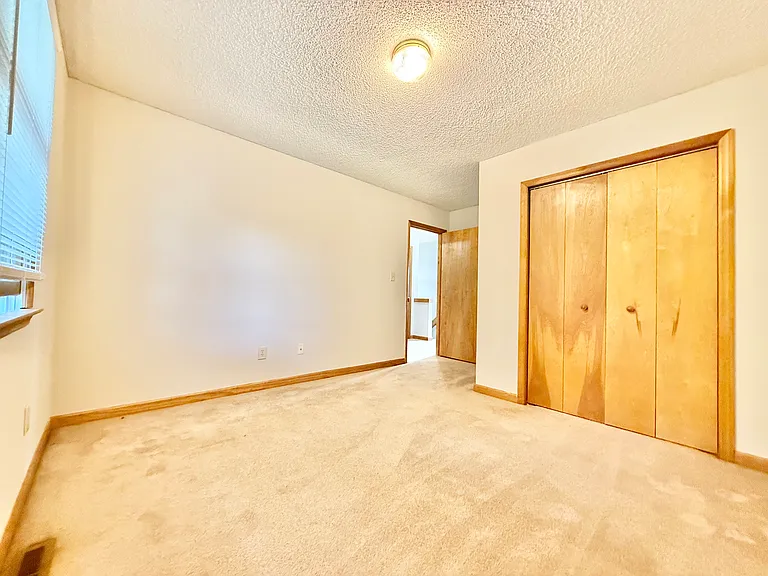 105 Mountain View Dr #A — Photo 9