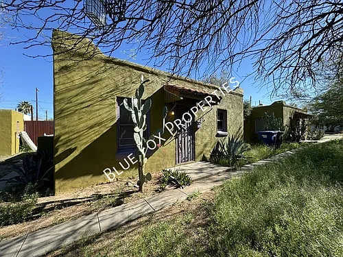 1211 N Jones Blvd #4 Photo 1