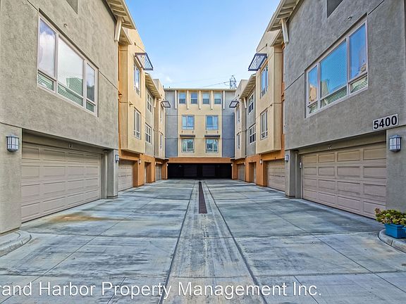 3rd image of 5400 W 149th Pl Unit 12