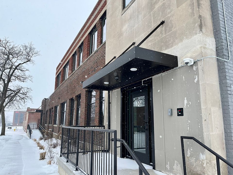 1st image of 101 Garden St SE