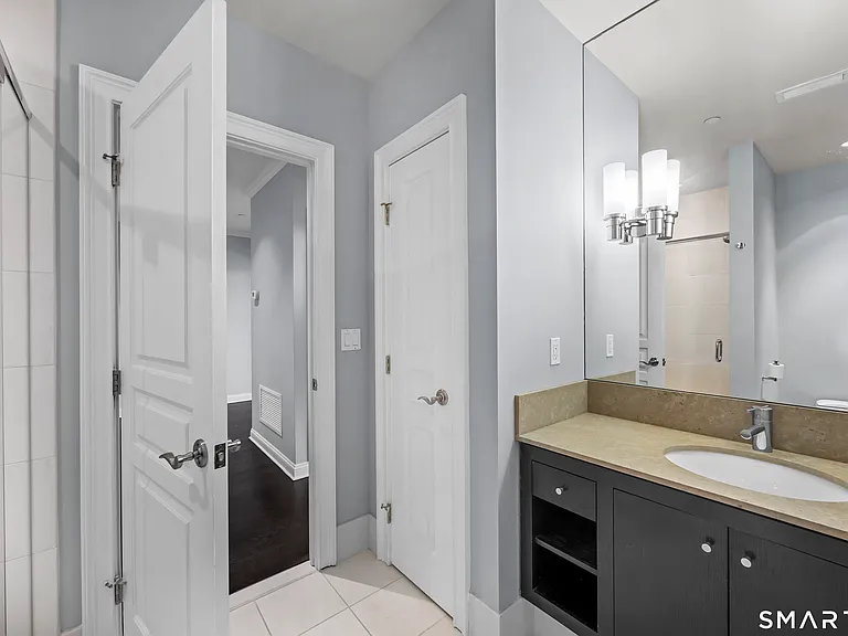 100 Parrott Dr #1106 — Photo 24