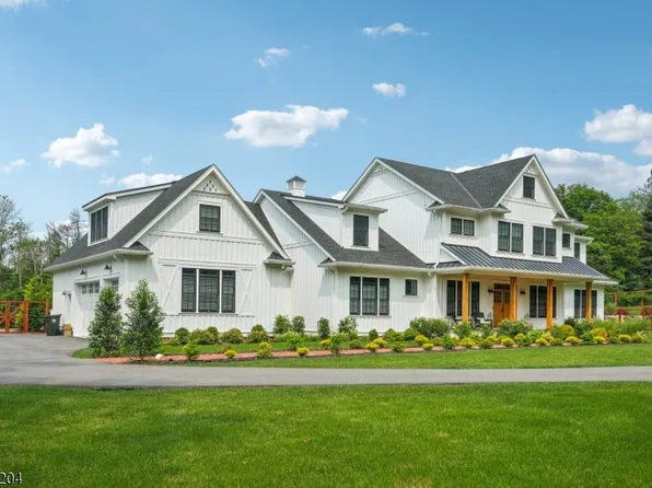 63 Village Dr, Harding Twp., NJ 07976