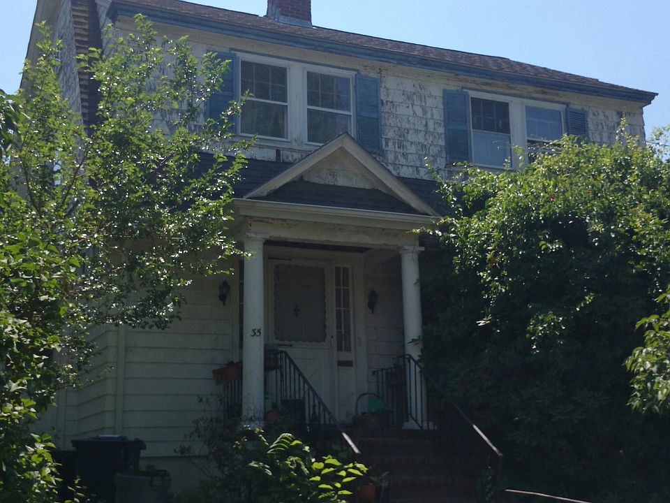 2nd image of 35 Burton St