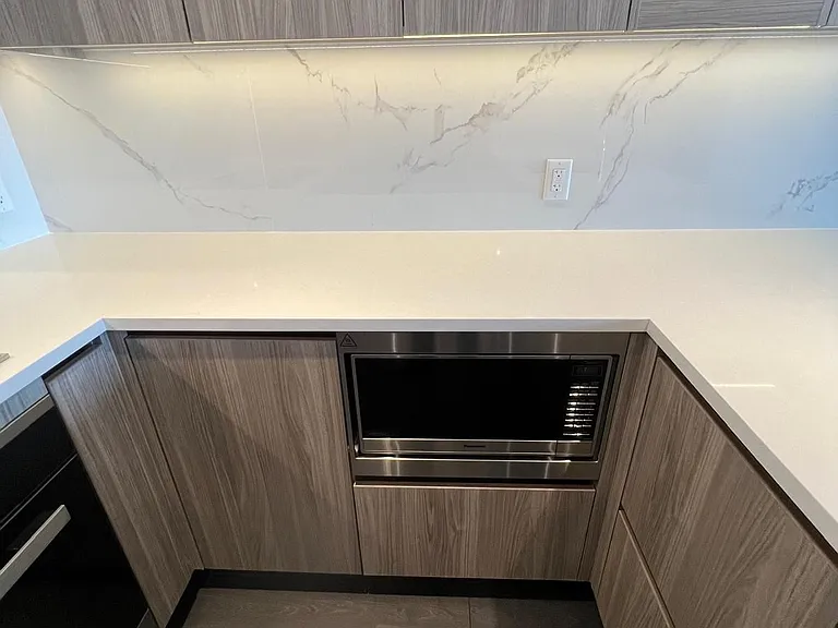 27 McMahon Dr #2302 — Photo 9