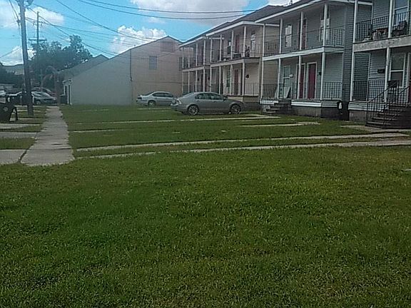 2nd image of 1811 Old Roman St #A