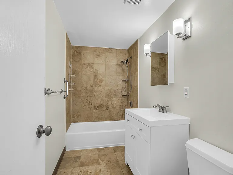 1R Snow Cir #1 — Photo 20