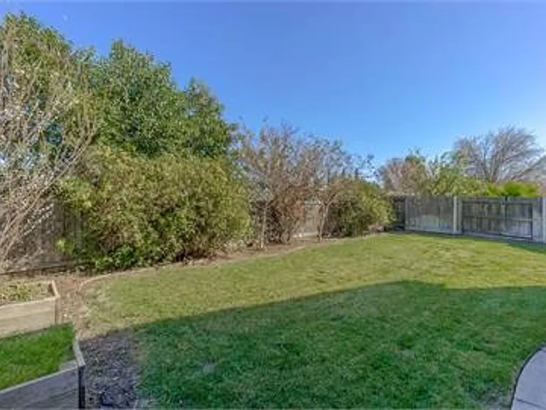 2124 Caravaggio Dr — Photo 13