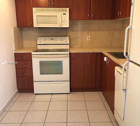 2nd image of 1200 NE Miami Gardens Dr APT 717W