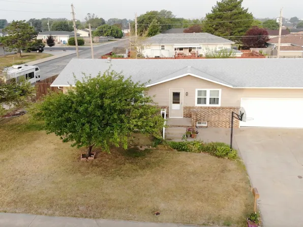 2501 Donald Dr, Hays, KS 67601