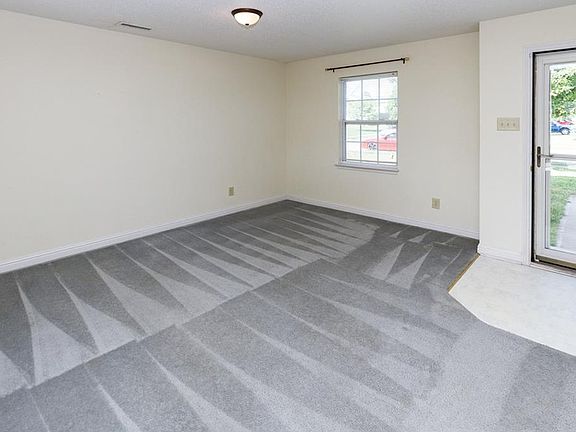 3rd image of 1907 Orchid Bloom Ln