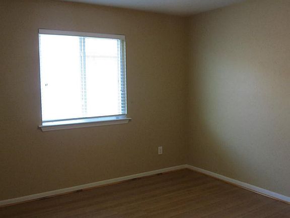 5th image of 1422 Chandler Park Ln