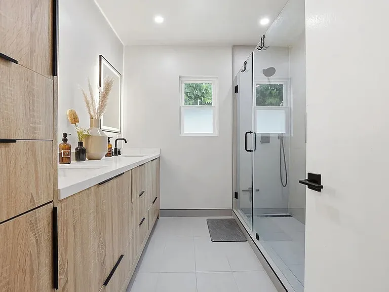 4958 Canoga Ave — Photo 17